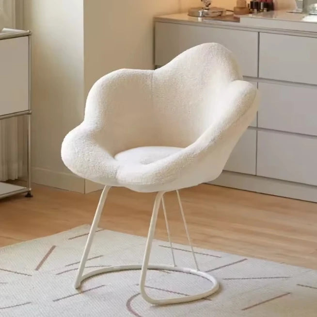 Petal Stool - white