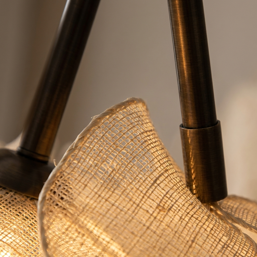 Kasa pendant, detail