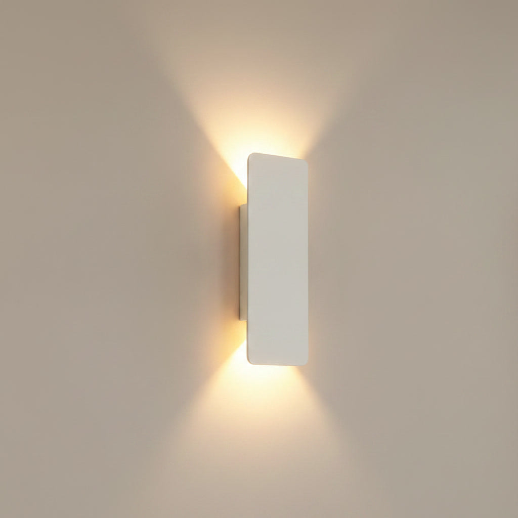 Vesper wall sconce in matte white