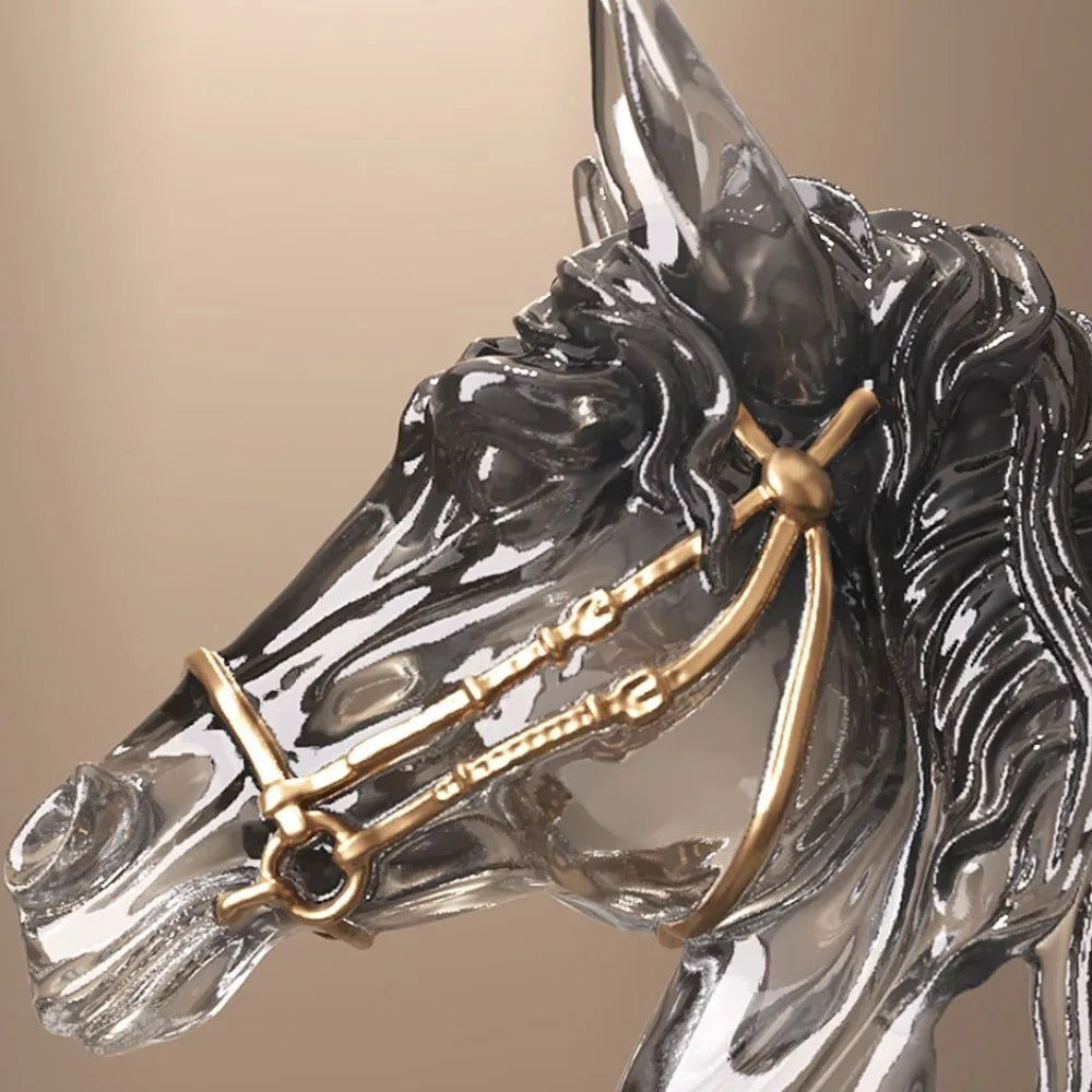 [NO IMAGE DRAFT] Galen Figurine detail