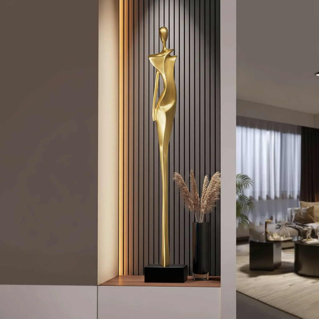 [NO IMAGE DRAFT] Spire Sculpture lifestyle 2