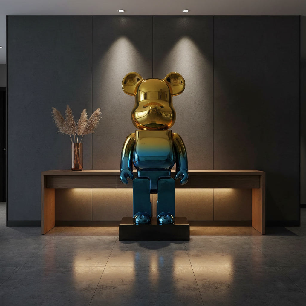 [NO IMAGE DRAFT] Kodiak Sculpture lifestyle 2